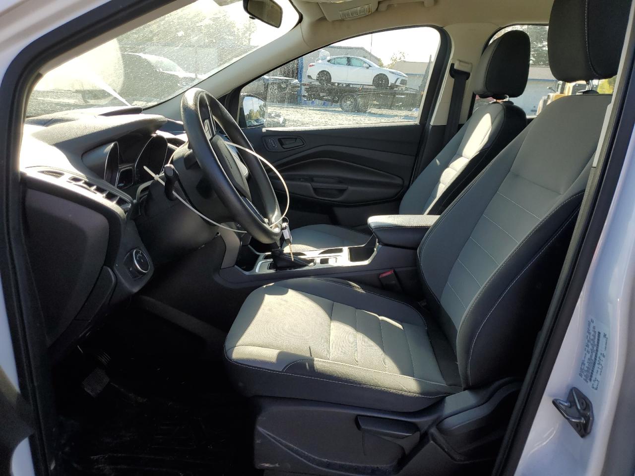 2017 Ford Escape S VIN: 1FMCU0F70HUE28639 Lot: 86695865