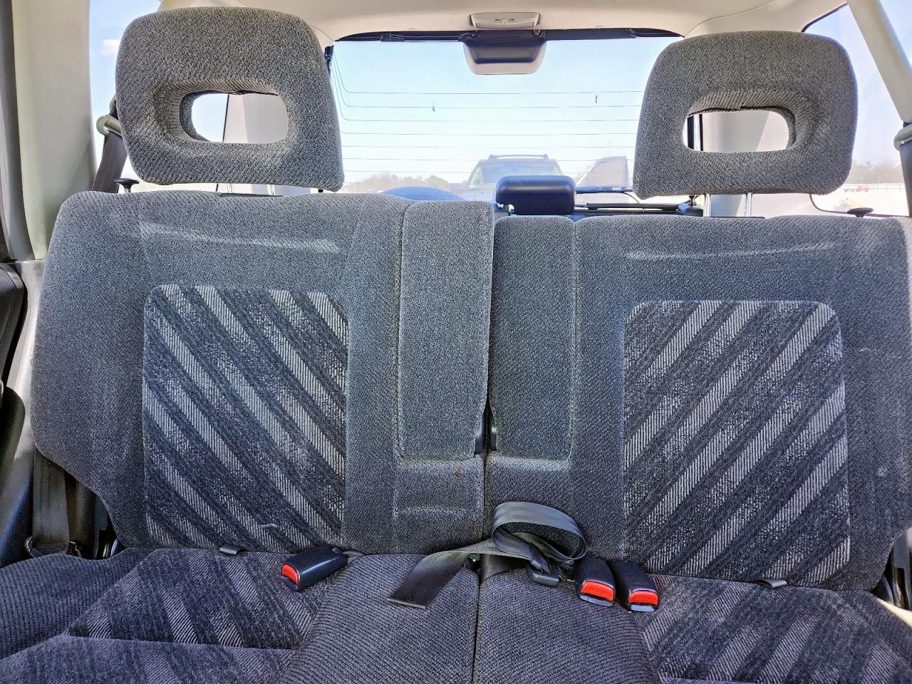 2000 Honda Cr-V Ex VIN: JHLRD1864YC015771 Lot: 84621055