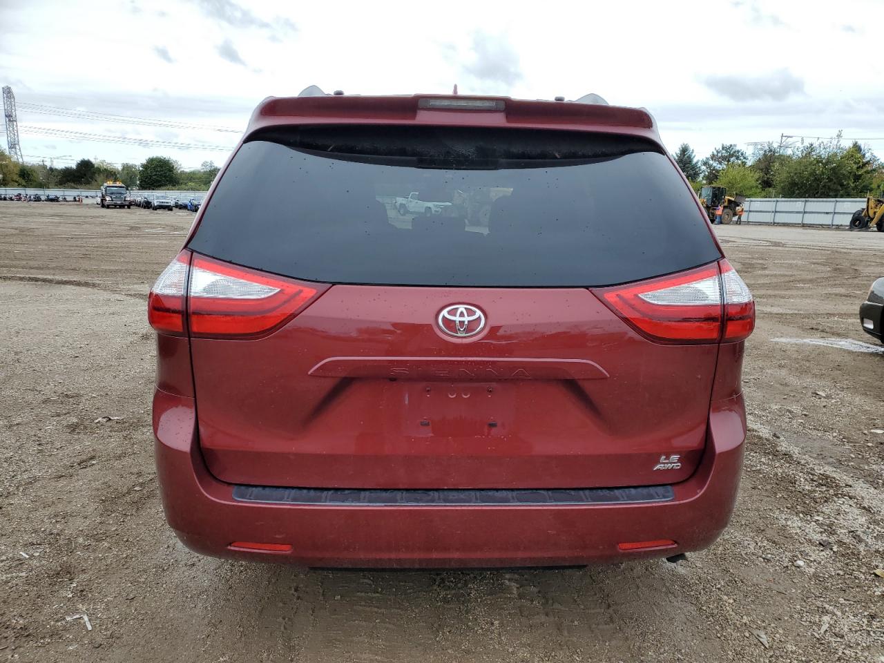 2019 Toyota Sienna Le VIN: 5TDJZ3DC4KS221083 Lot: 85360625