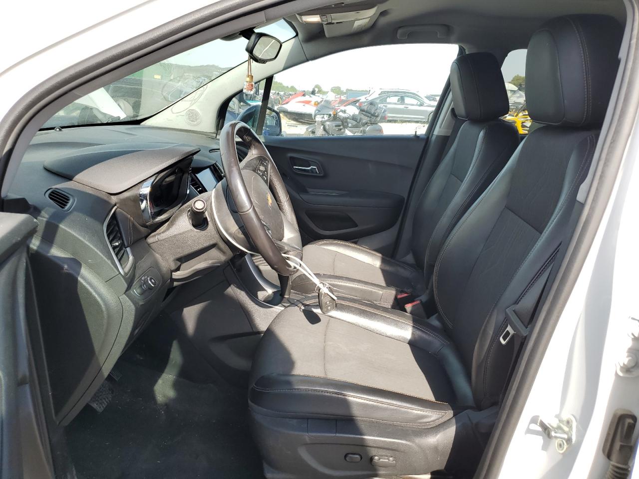 2020 Chevrolet Trax 1Lt VIN: 3GNCJLSB5LL108641 Lot: 84876445