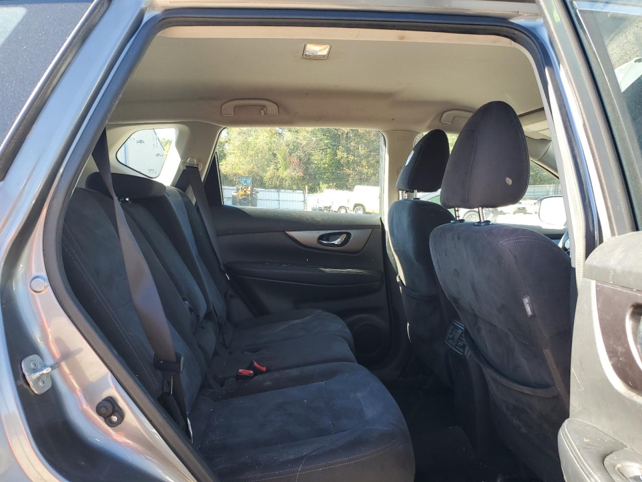 2015 Nissan Rogue S VIN: KNMAT2MV0FP518428 Lot: 85925165