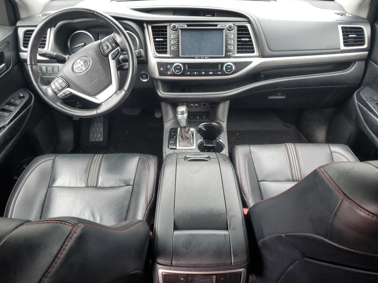 2019 Toyota Highlander Se VIN: 5TDJZRFH2KS565653 Lot: 82399975