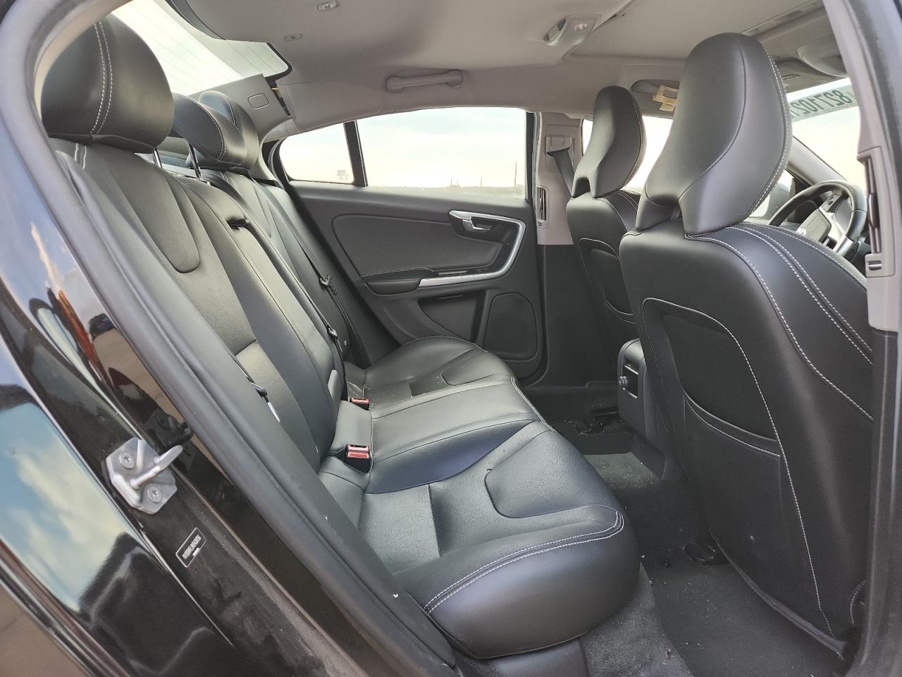 2017 Volvo S60 VIN: YV126MFL9H2439756 Lot: 82710215