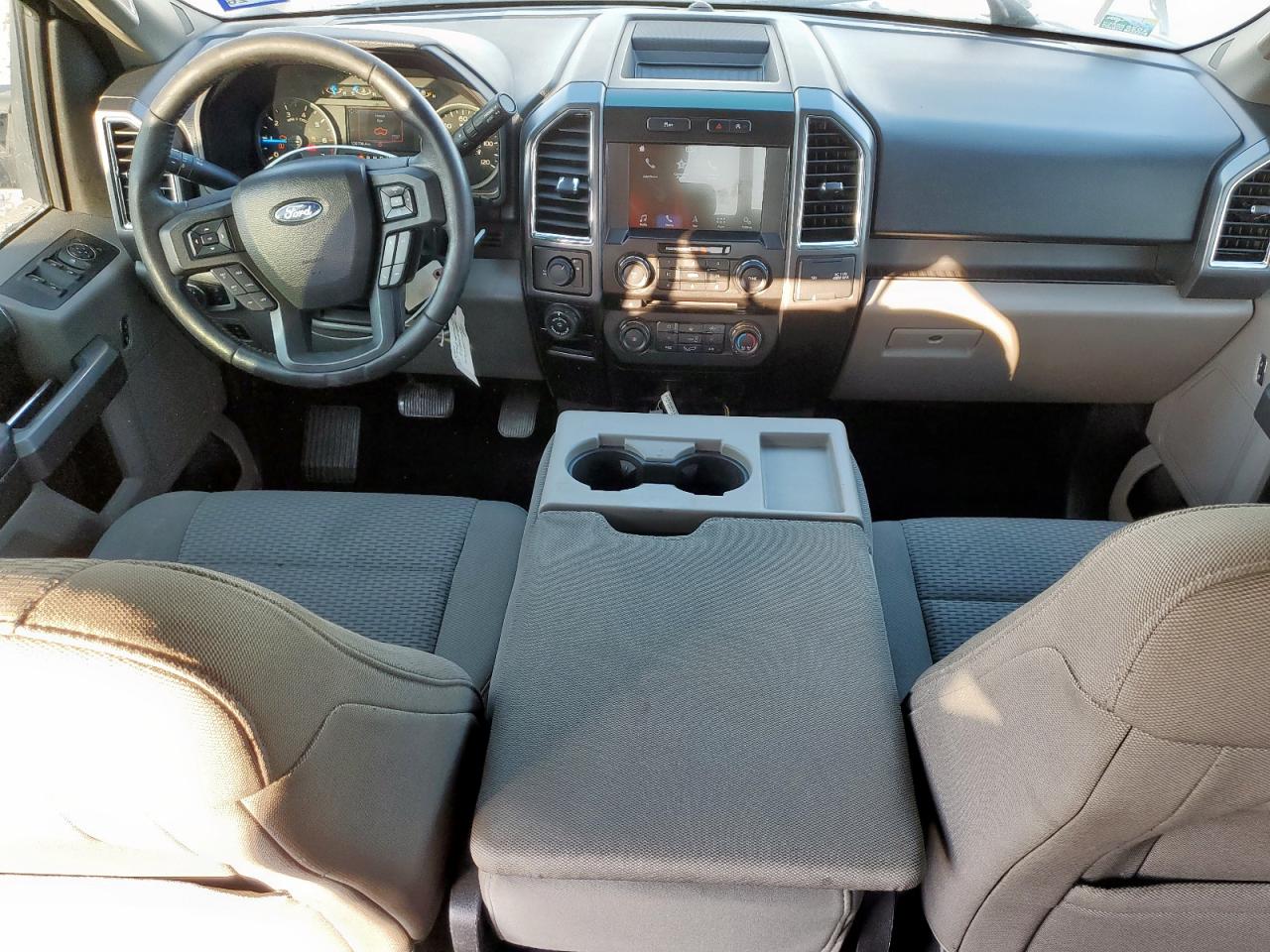 2017 Ford F150 Supercrew VIN: 1FTEW1CP9HKC32812 Lot: 82225955