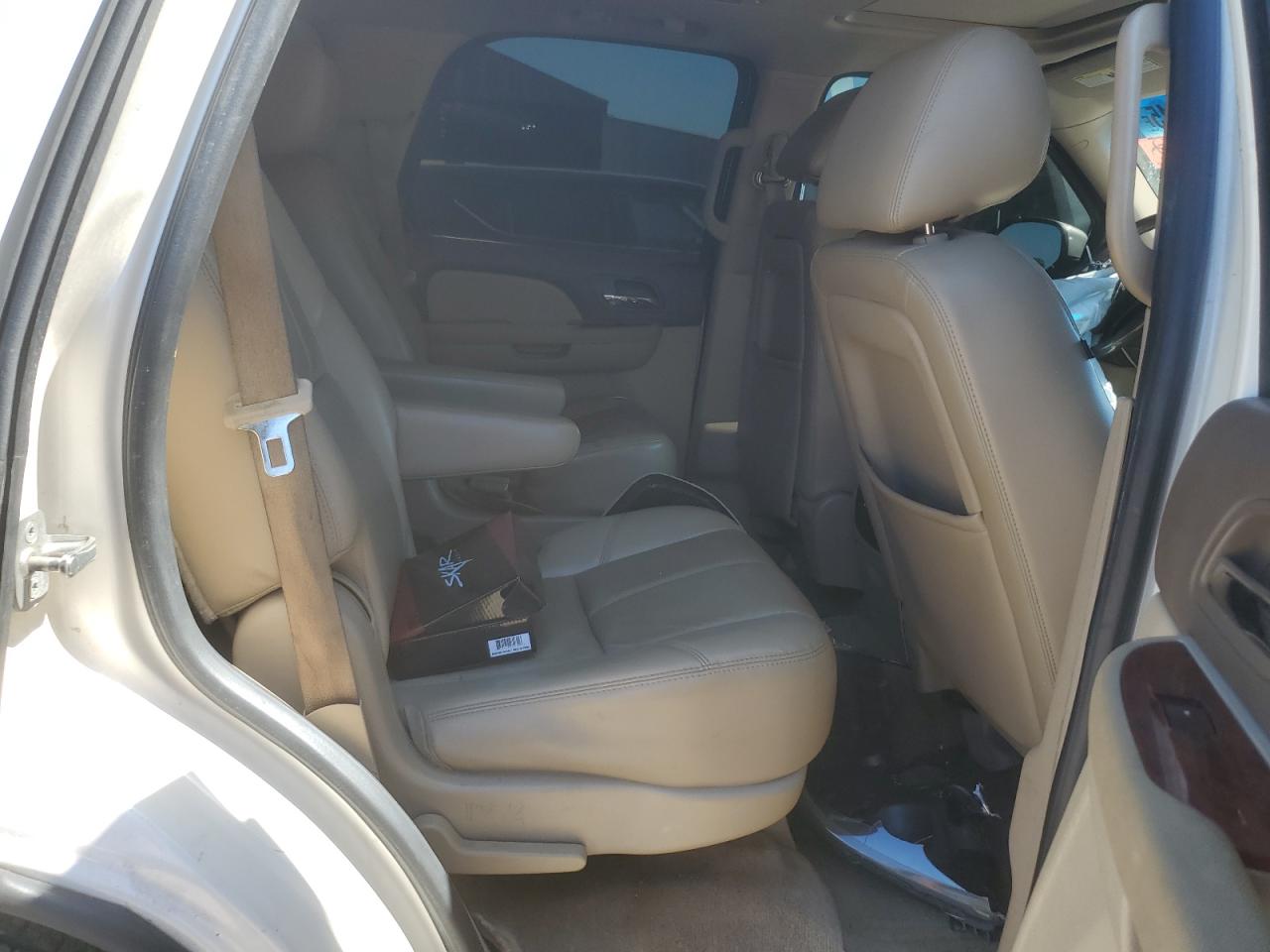 2014 GMC Yukon Slt VIN: 1GKS1CE04ER190215 Lot: 85530145