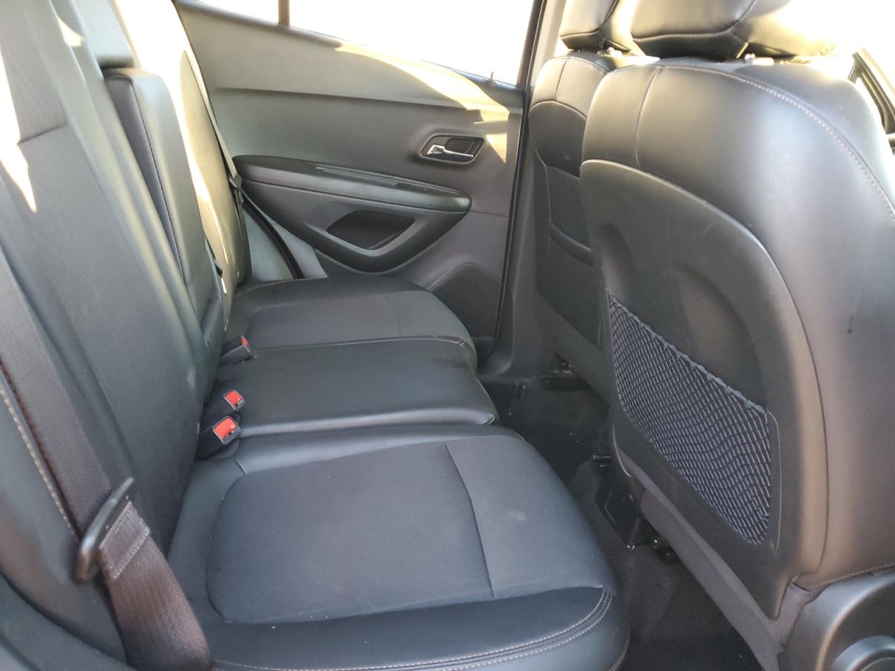 2021 Chevrolet Trax 1Lt VIN: KL7CJPSM8MB365102 Lot: 82727875