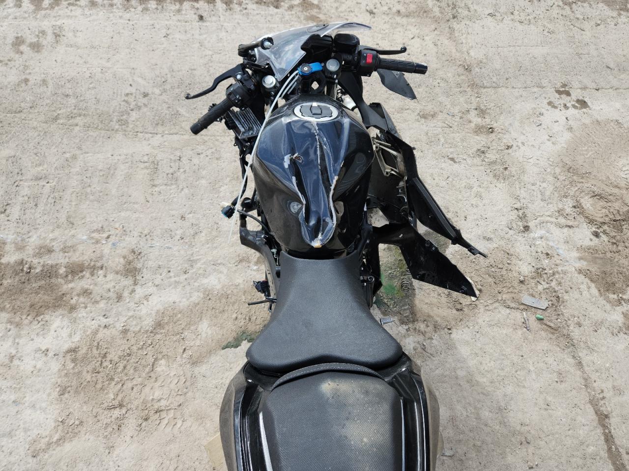 2022 Kawasaki Ex400 VIN: JKAEXKG18NDAF7924 Lot: 87392685