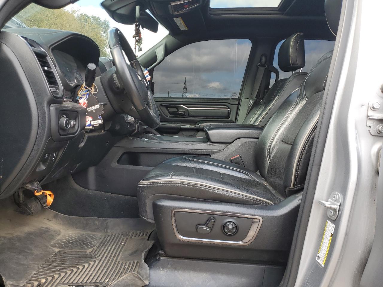 2022 Ram 1500 Limited VIN: 1C6SRFHT2NN105883 Lot: 84183715