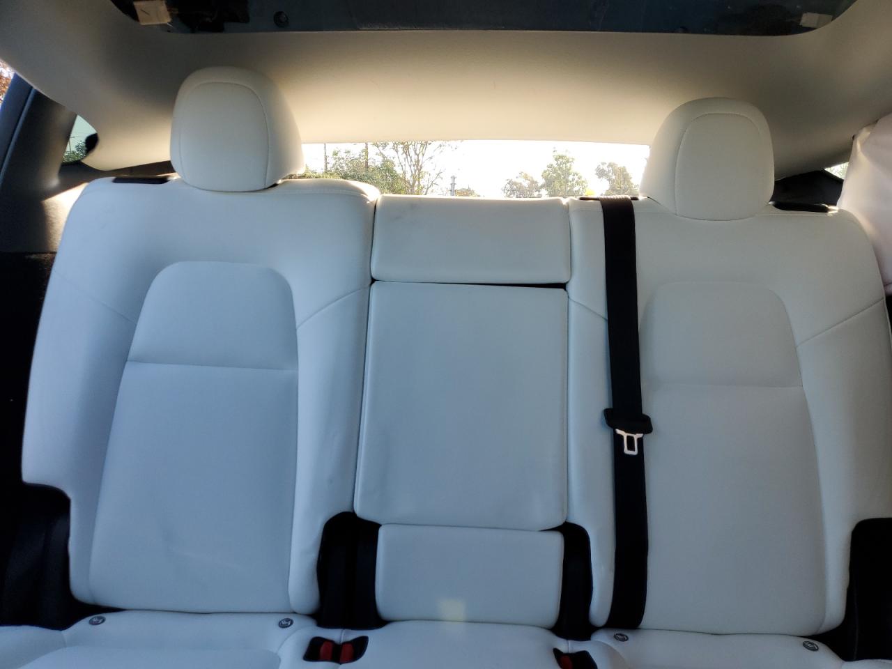 2023 Tesla Model Y VIN: 7SAYGDEE9PF622783 Lot: 90691015