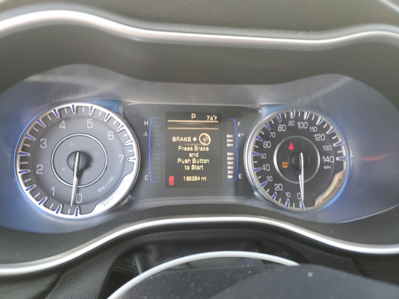 2015 Chrysler 200 Limited VIN: 1C3CCCABXFN502018 Lot: 82246625