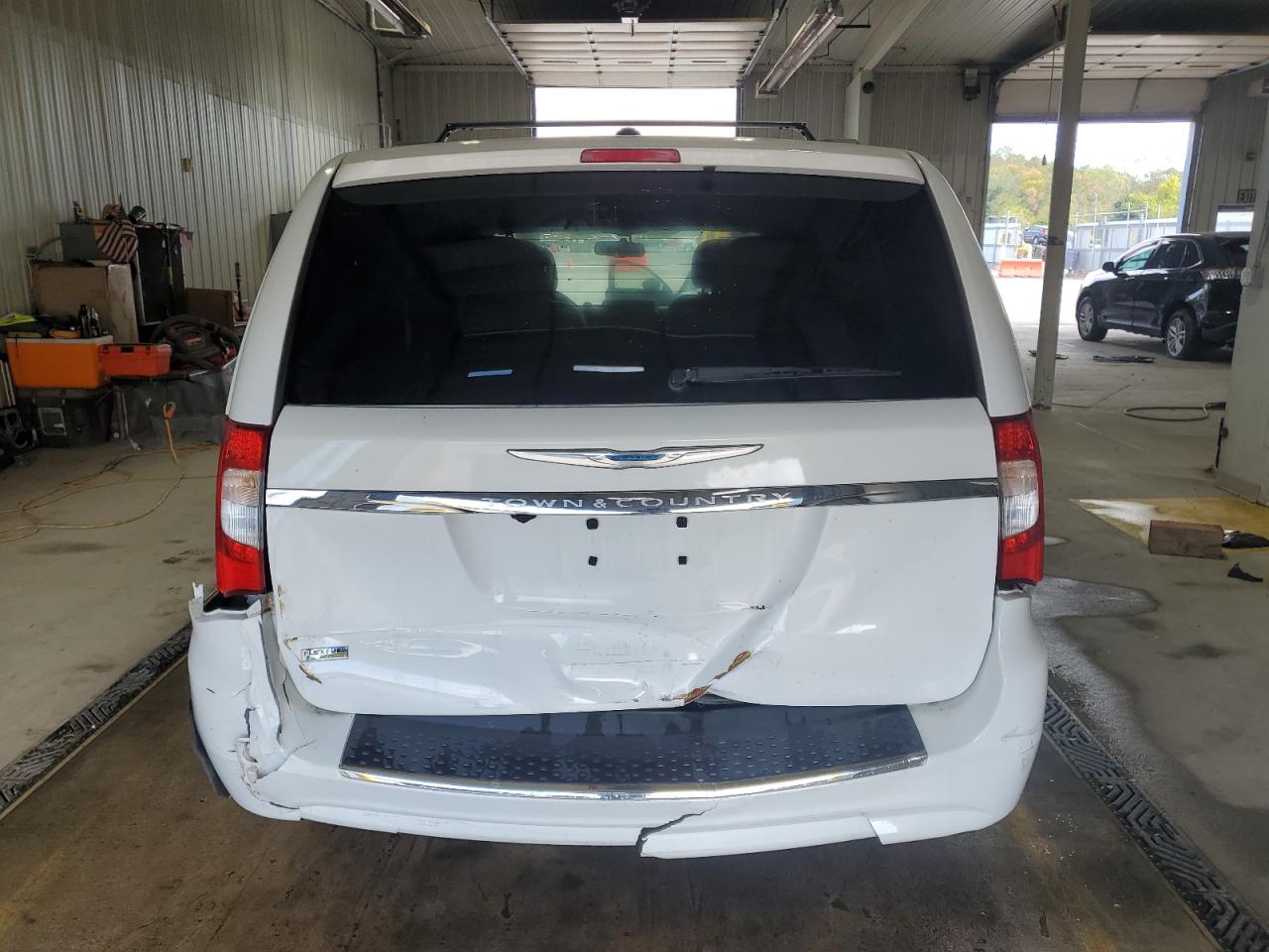 2016 Chrysler Town & Country Touring VIN: 2C4RC1BG5GR295546 Lot: 85566285