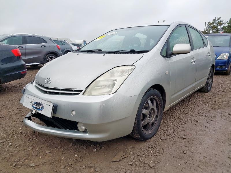 2004 TOYOTA PRIUS T SPIRIT VV-I AUTO  for sale at Copart YORK