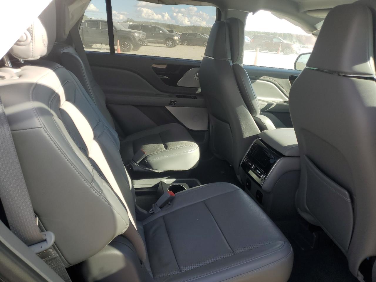 2020 Lincoln Aviator Reserve VIN: 5LM5J7WC8LGL10902 Lot: 82449095