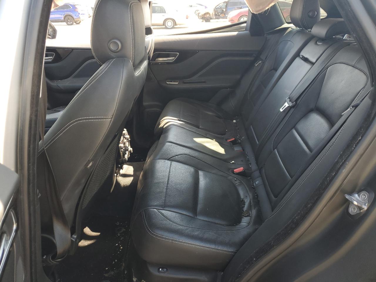 2017 Jaguar F-Pace R - Sport VIN: SADCL2BV8HA898625 Lot: 82188585