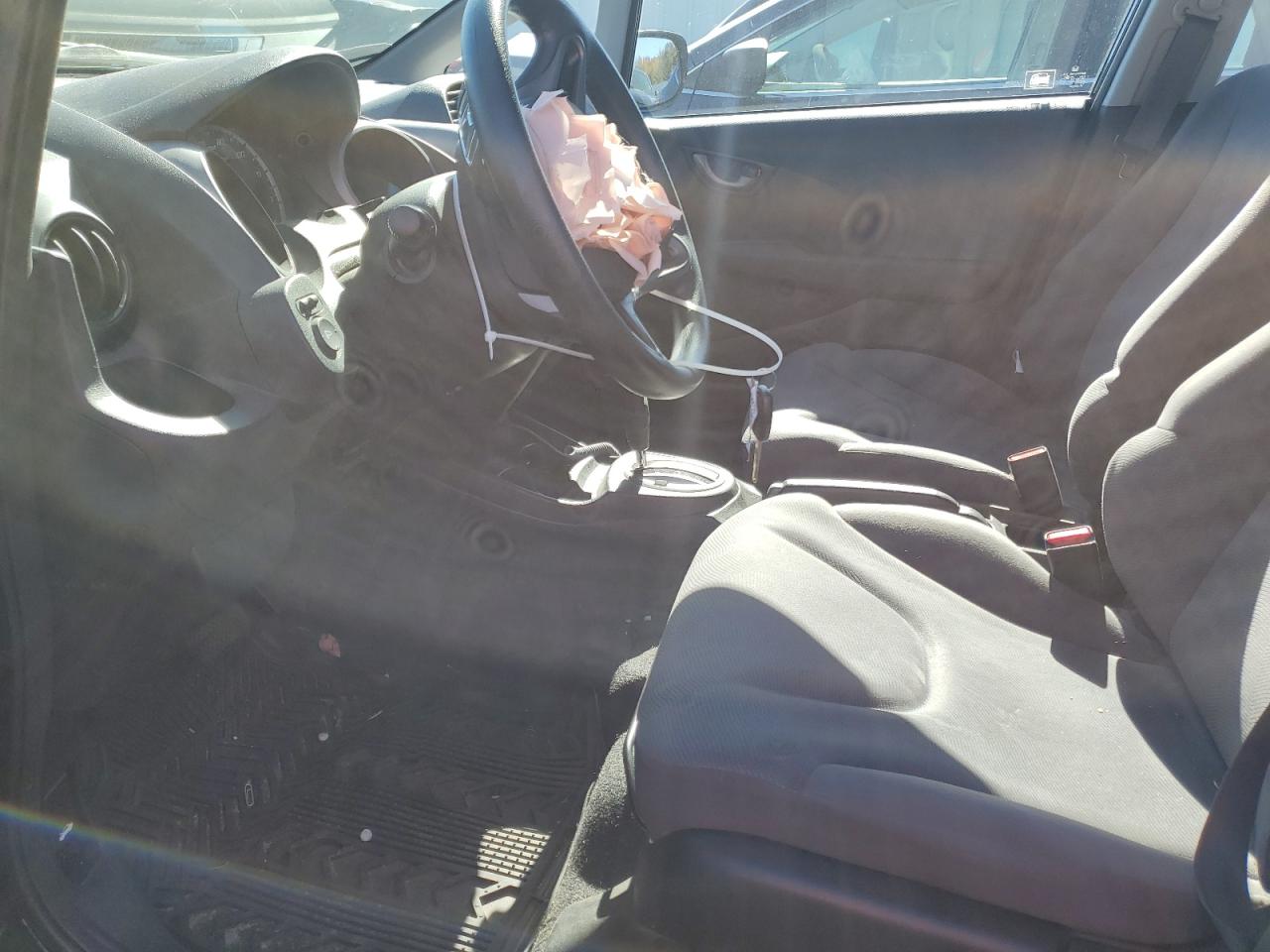 2010 Honda Fit VIN: JHMGE8H21AS011744 Lot: 86524685