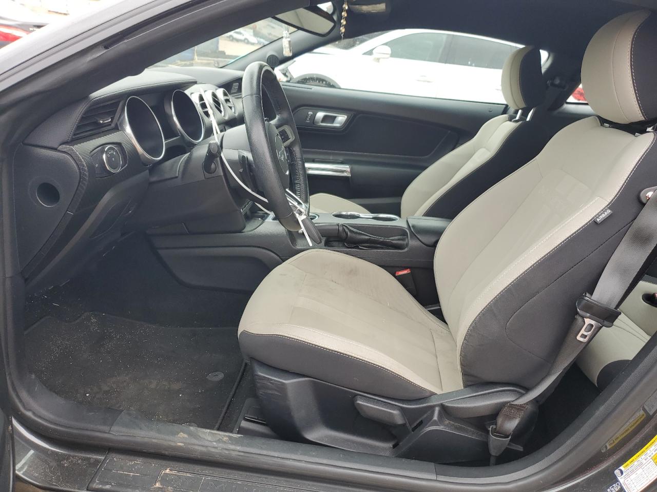 2019 Ford Mustang VIN: 1FA6P8TH8K5203459 Lot: 84981235