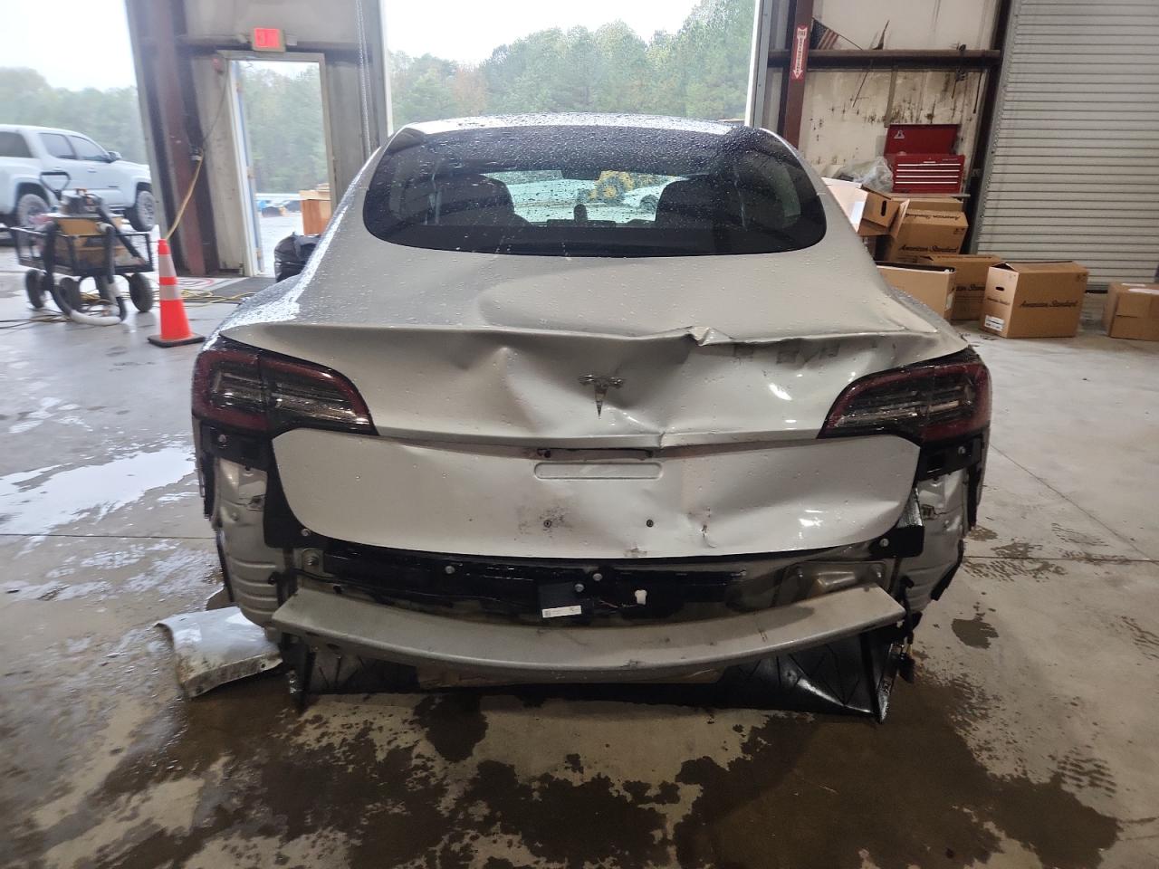 2018 Tesla Model 3 VIN: 5YJ3E1EA9JF039355 Lot: 90112165