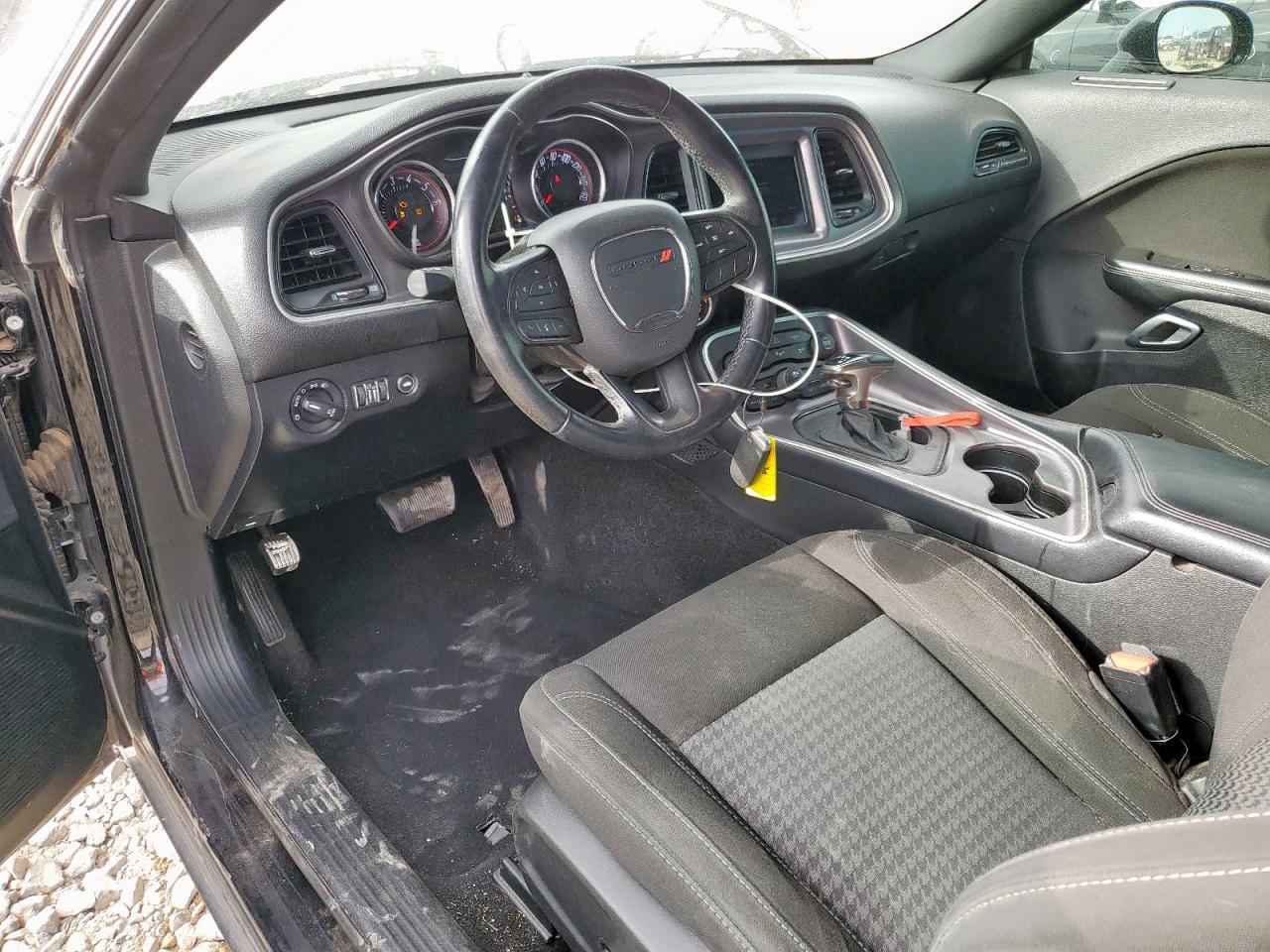 2021 Dodge Challenger Sxt VIN: 2C3CDZAG0MH630995 Lot: 82234425