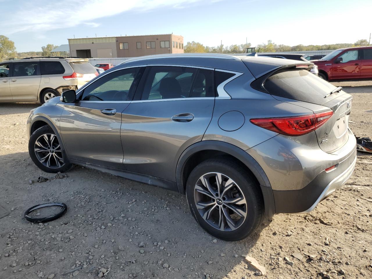 QX30 QX30