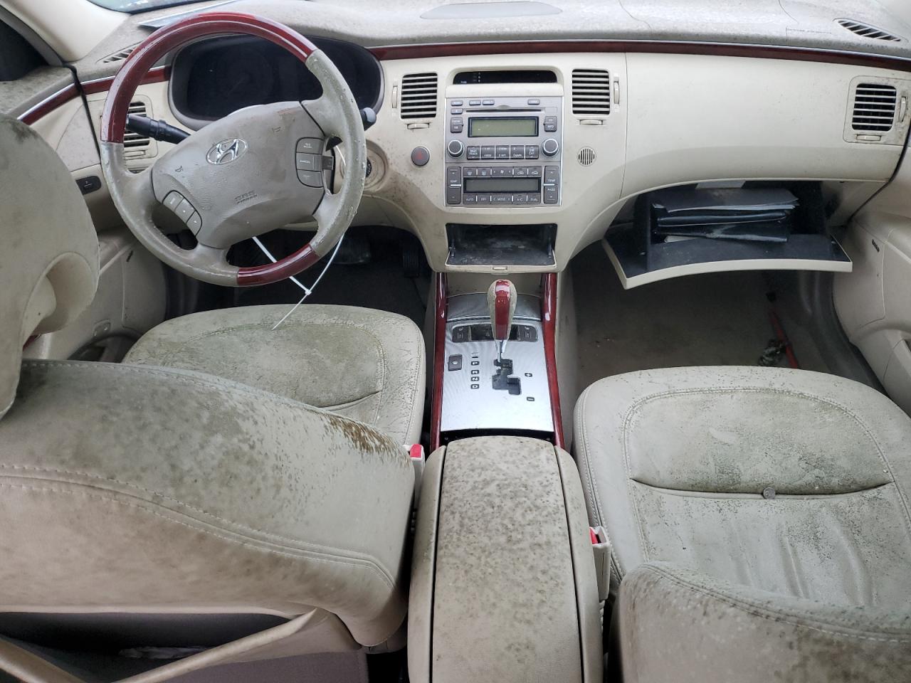 2008 Hyundai Azera Se VIN: KMHFC46F88A306613 Lot: 87198545