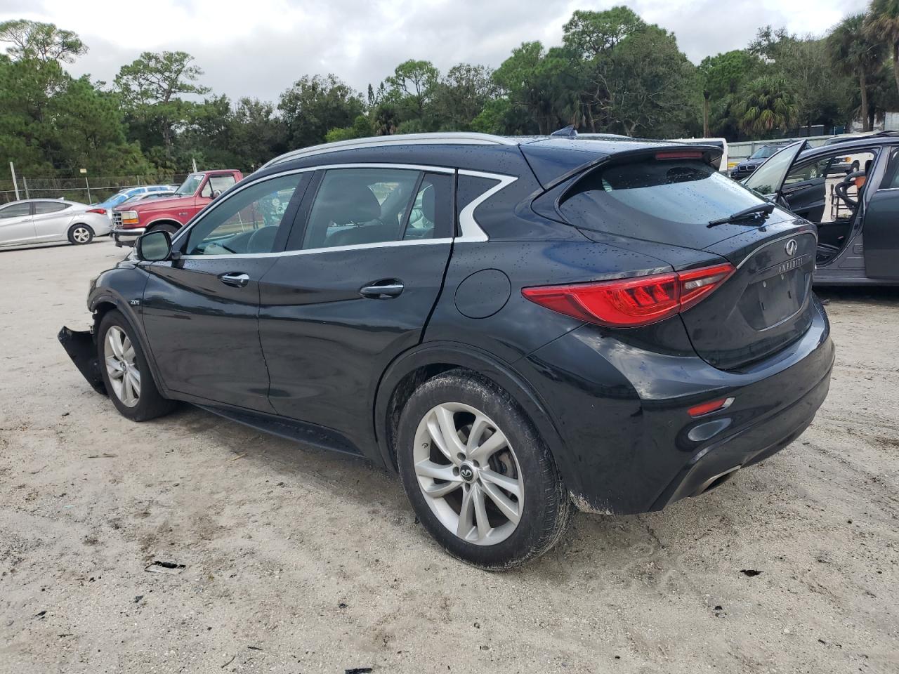 QX30 QX30