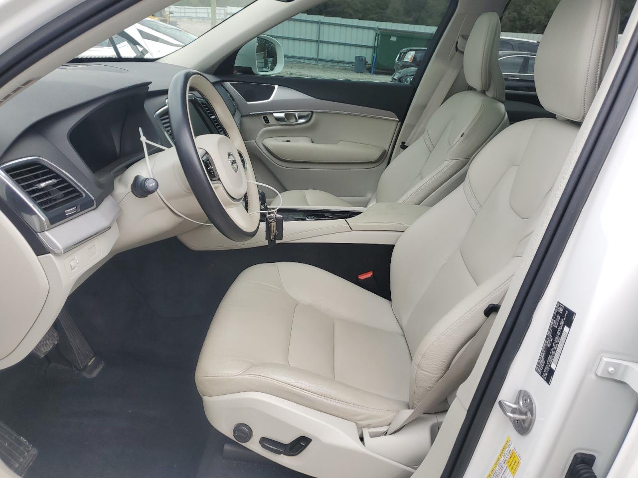 2022 Volvo Xc90 T5 Momentum VIN: YV4102CK3N1858218 Lot: 82221355