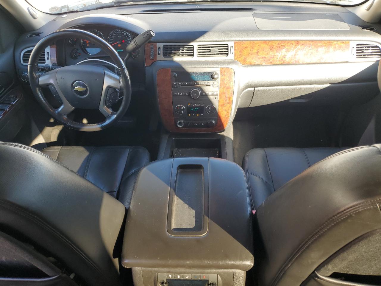 2011 Chevrolet Suburban K1500 Lt VIN: 1GNSKJE30BR141457 Lot: 90385625