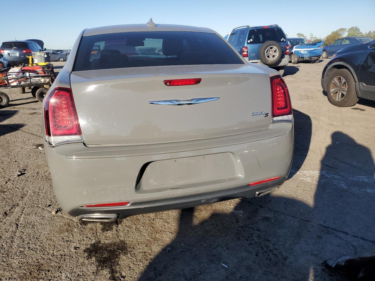 2019 Chrysler 300 S VIN: 2C3CCABG9KH625942 Lot: 82382965