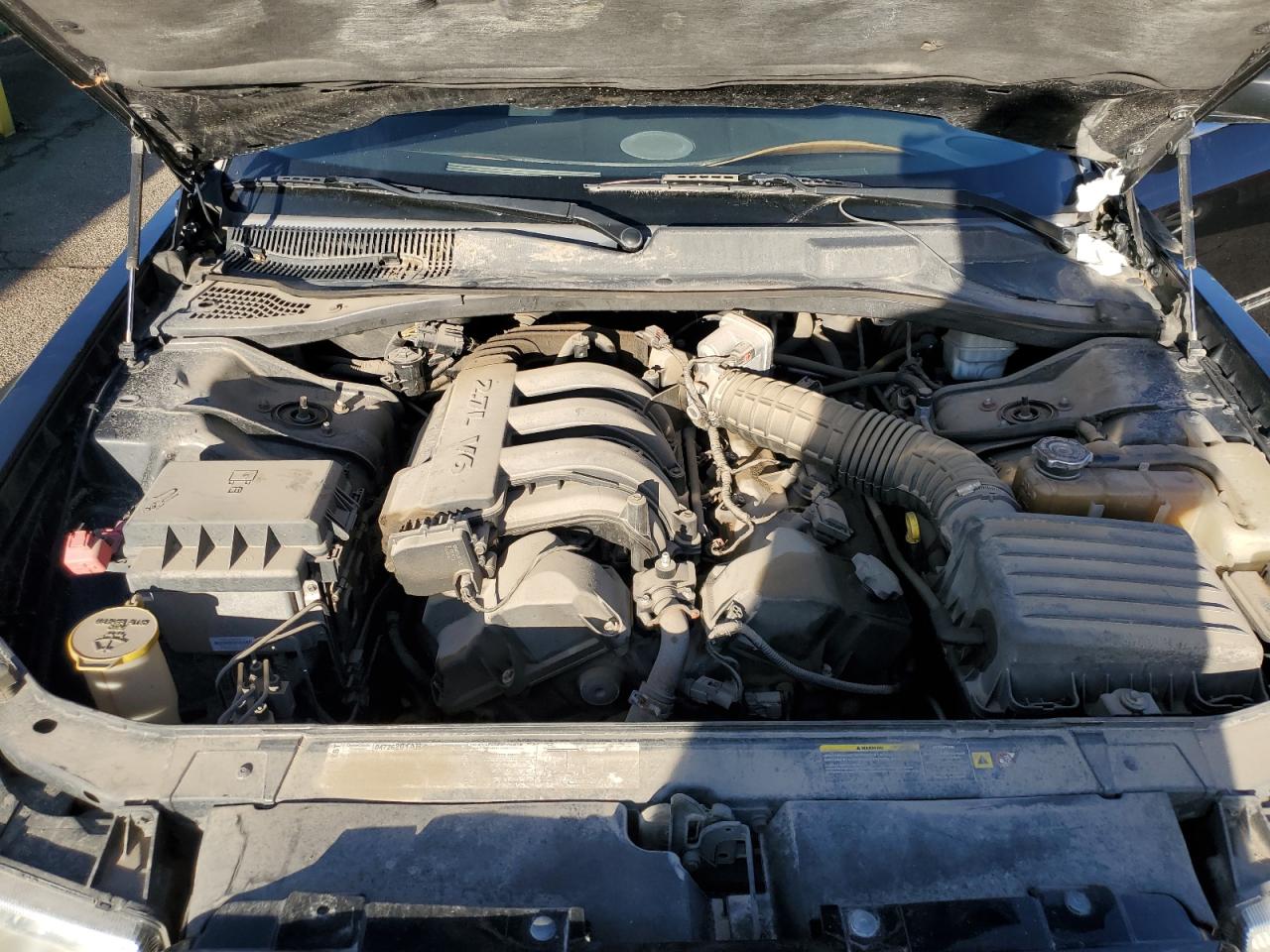 2005 Chrysler 300 VIN: 2C3JA43R65H585712 Lot: 84654725