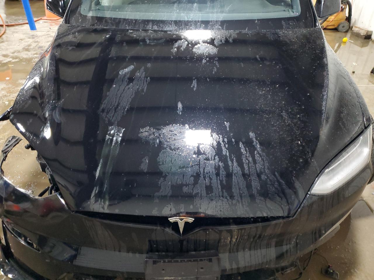 2022 Tesla Model X VIN: 7SAXCDE56NF335759 Lot: 90993355