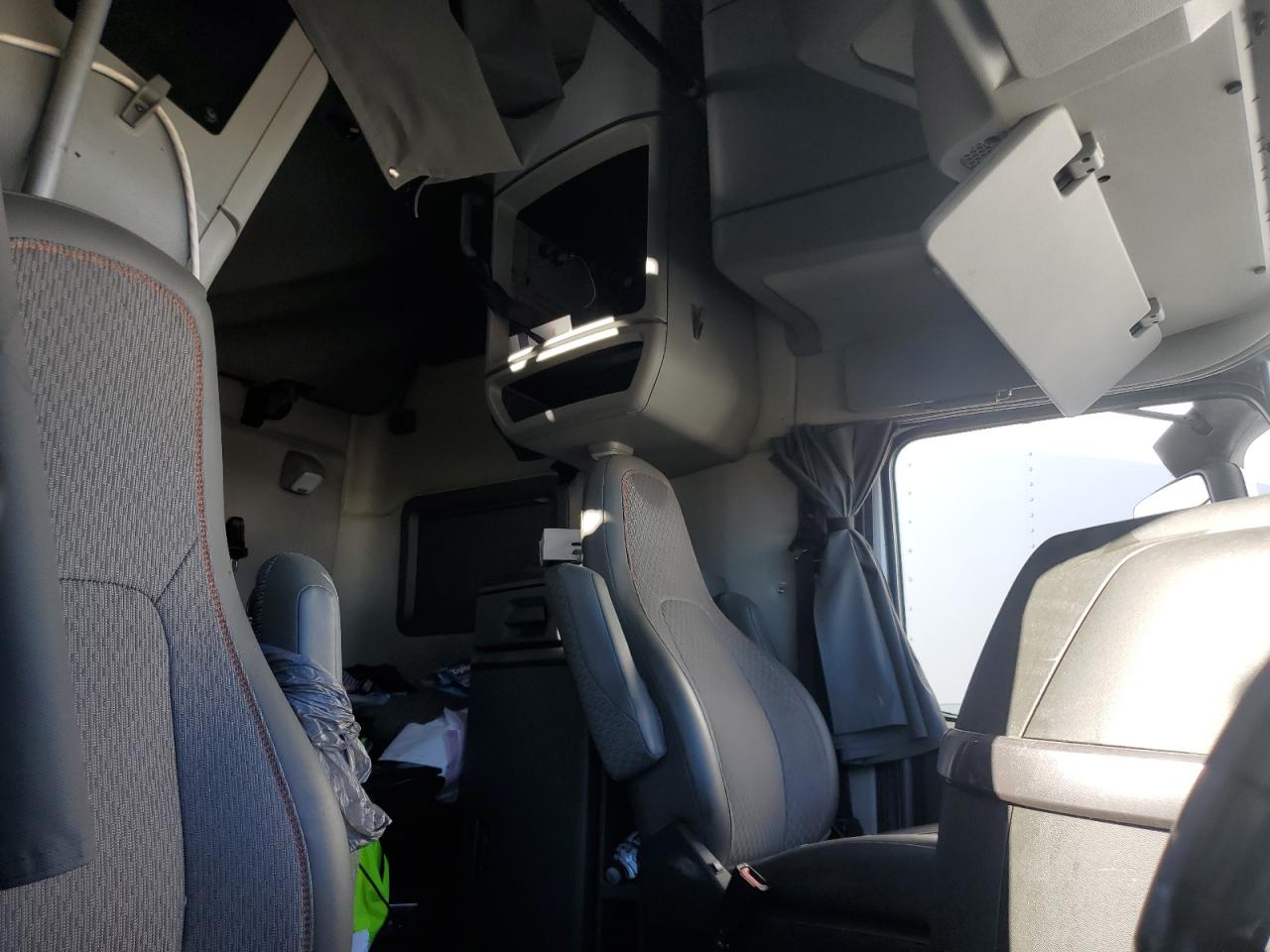 2024 Volvo Vnl Semi Truck VIN: 4V4NC9EH3RN620832 Lot: 83943935