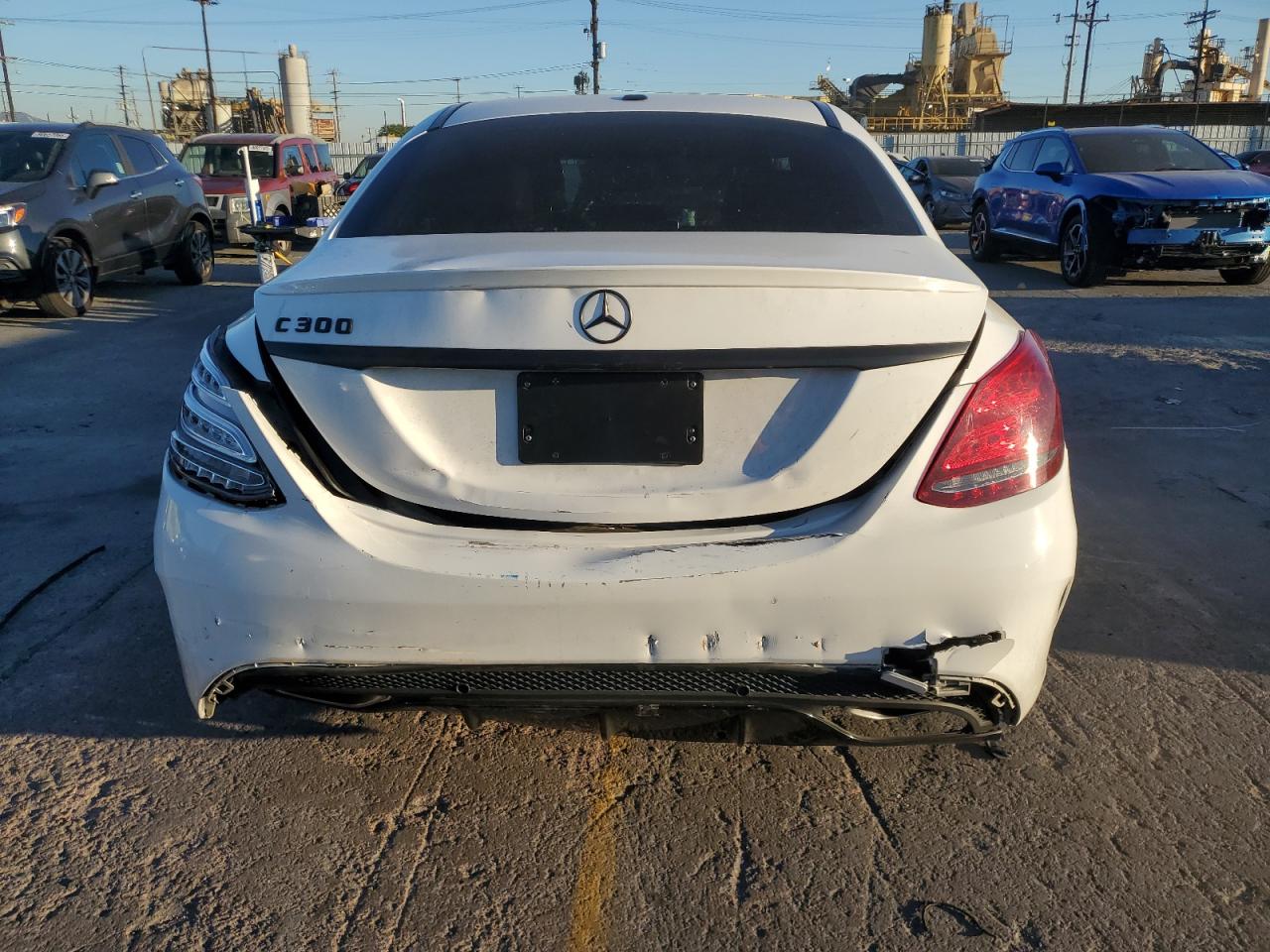 2018 Mercedes-Benz C 300 VIN: 55SWF4JB4JU240525 Lot: 90463545