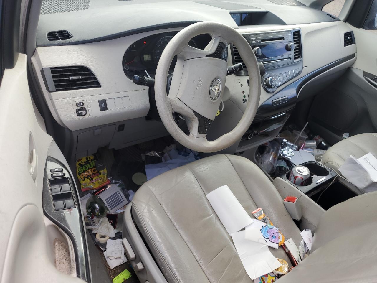 2014 Toyota Sienna Le VIN: 5TDKK3DC2ES486579 Lot: 82358665