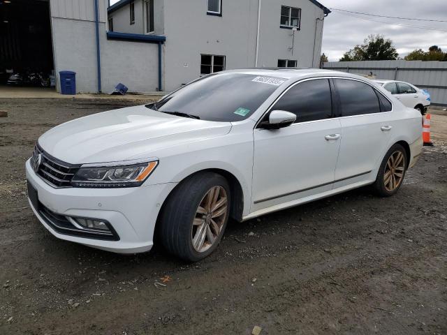  VOLKSWAGEN PASSAT 2017 Белы