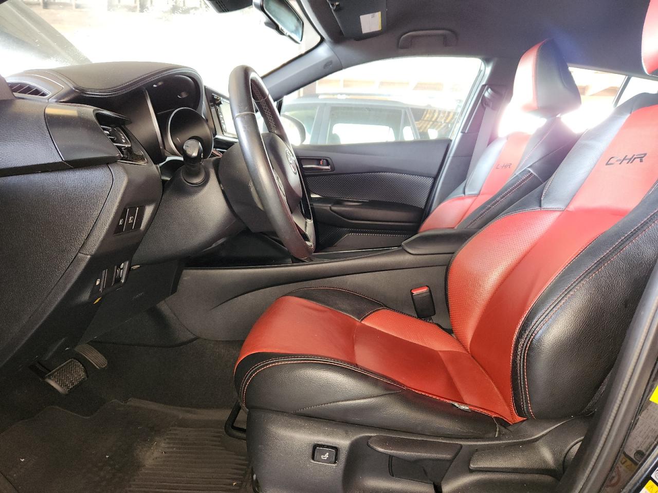 2018 Toyota C-Hr Xle VIN: NMTKHMBX6JR044889 Lot: 90109175