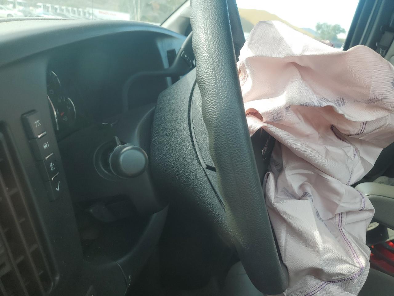 2021 GMC Savana Cut - Box Truck VIN: 1GD07RFP2M1225553 Lot: 87122775