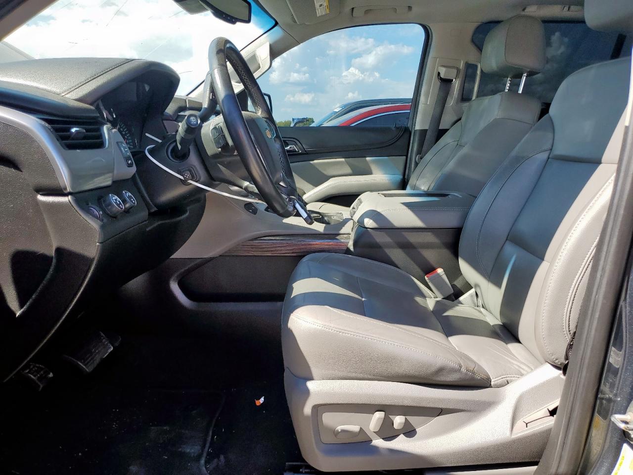 2019 Chevrolet Suburban K1500 Lt VIN: 1GNSKHKC9KR380874 Lot: 82176475