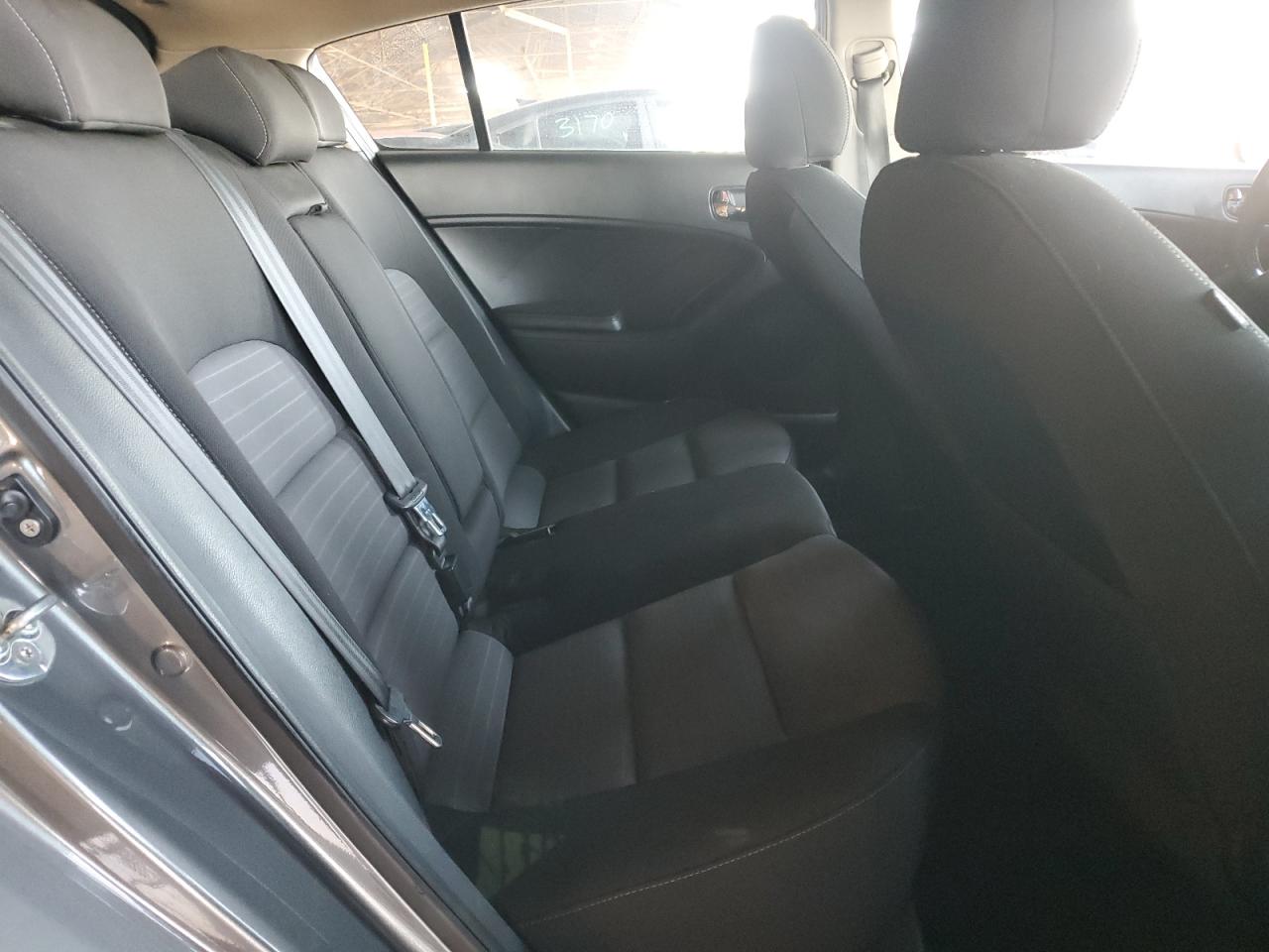 2016 Kia Forte Ex VIN: KNAFX5A88G5631080 Lot: 90904675