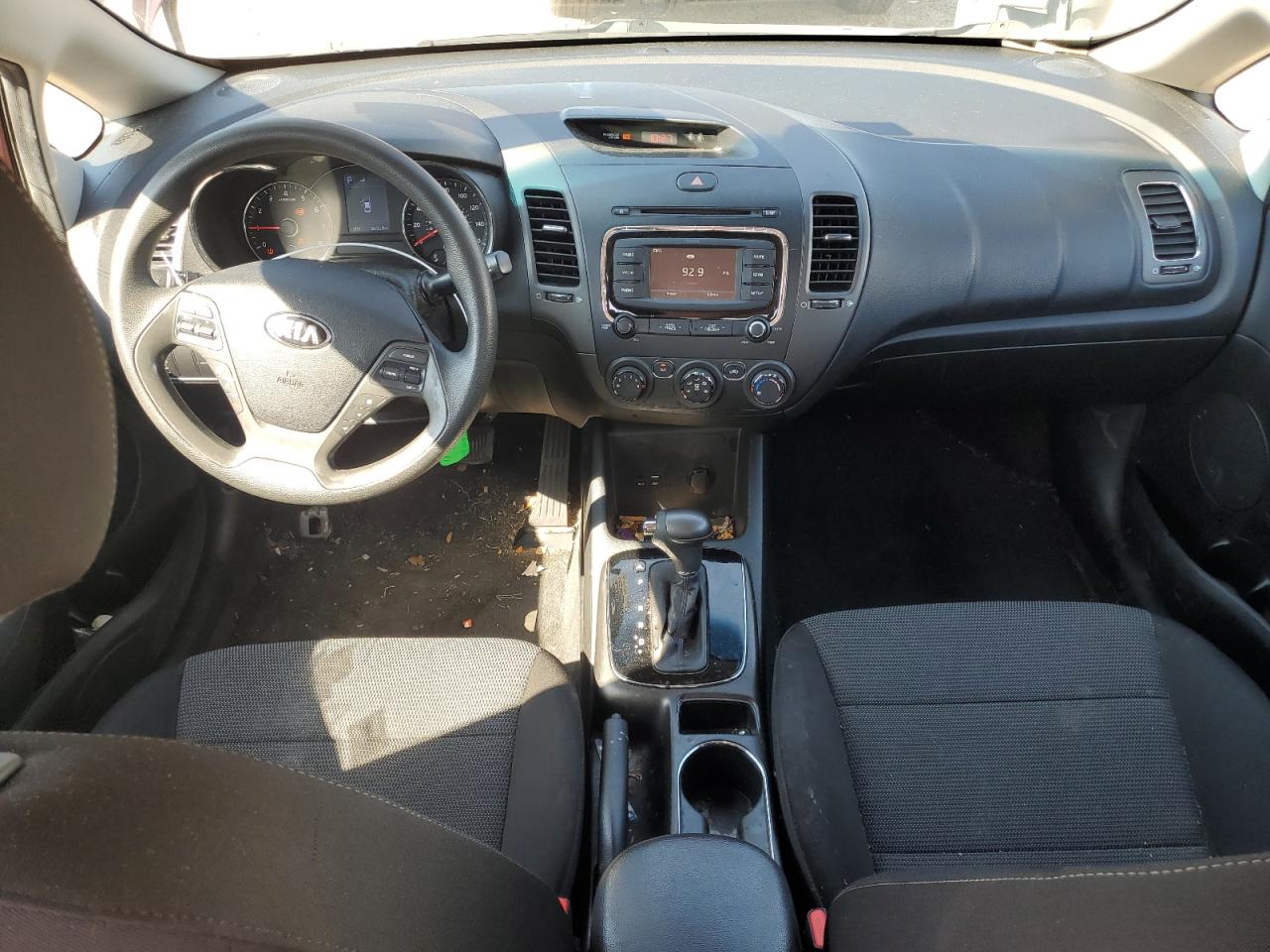 2018 Kia Forte Lx VIN: 3KPFK4A71JE266319 Lot: 82354755