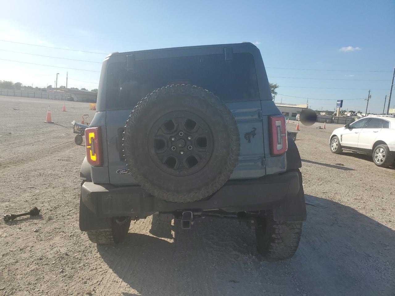 2022 Ford Bronco Base VIN: 1FMEE5DP0NLB82473 Lot: 87102695