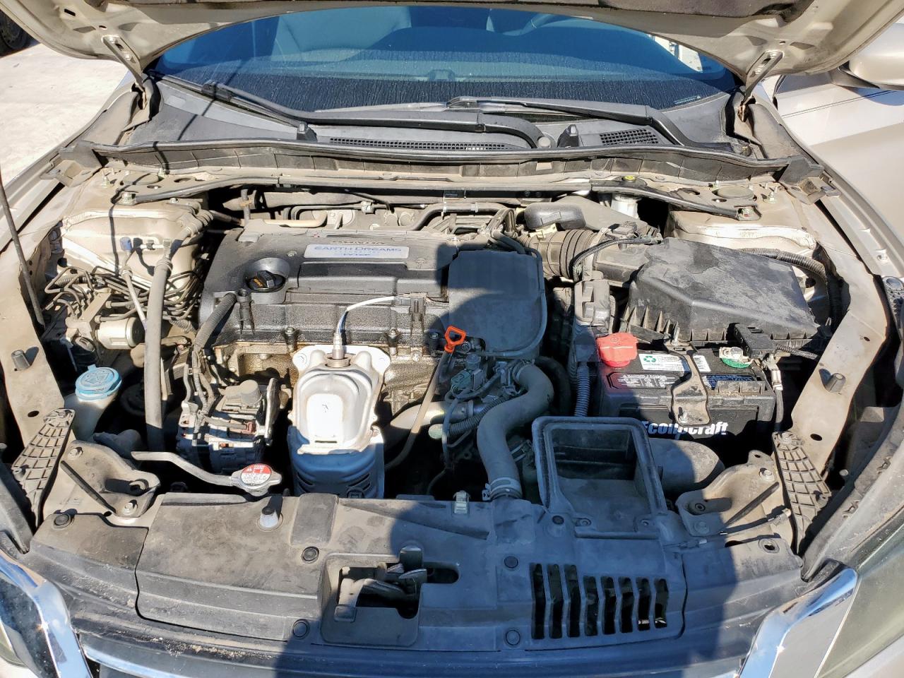 2015 Honda Accord Sport VIN: 1HGCR2F58FA035620 Lot: 85838955