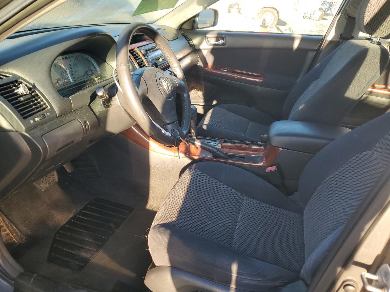 2003 Toyota Camry Le VIN: 4T1BE32K53U708781 Lot: 85675065