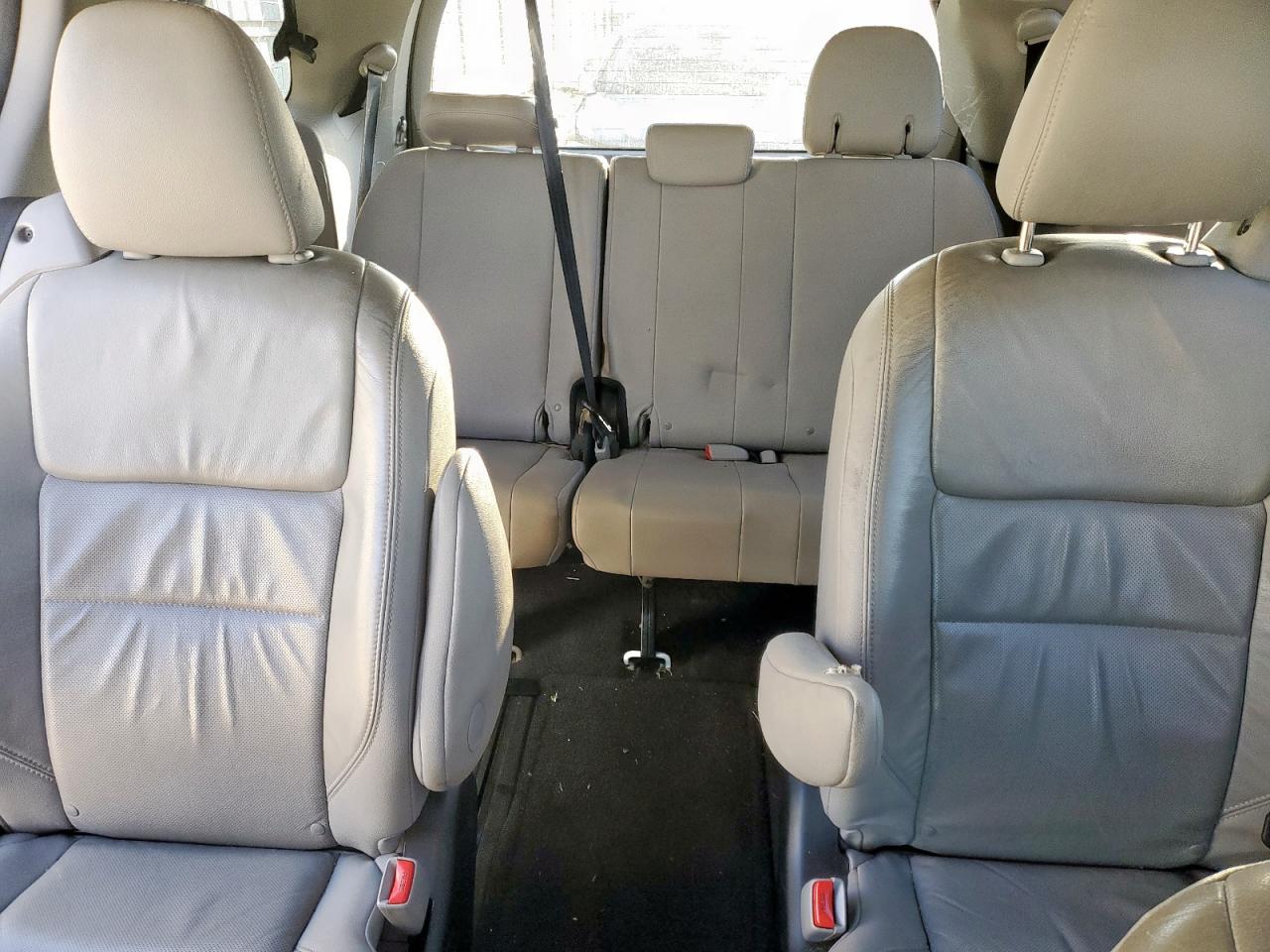 2016 Toyota Sienna Xle VIN: 5TDYK3DC3GS752303 Lot: 85280895