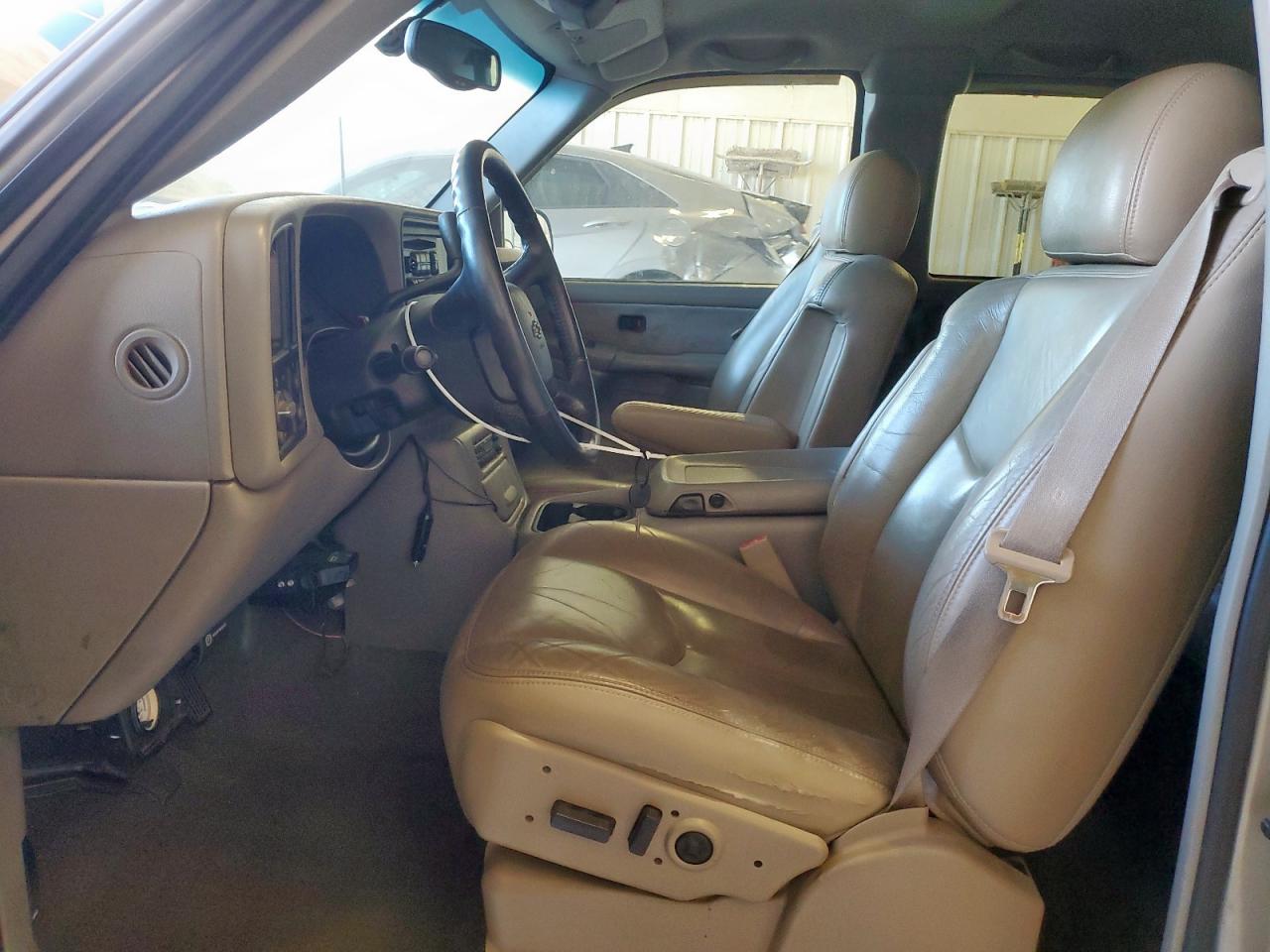 2000 Chevrolet Silverado C1500 VIN: 2GCEC19T7Y1195613 Lot: 82259705