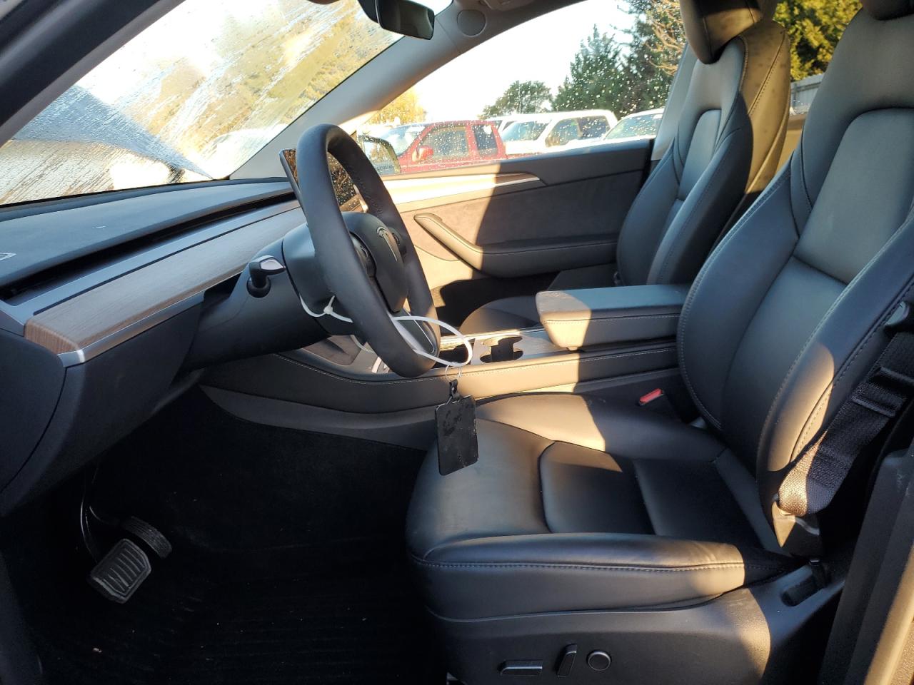 2024 Tesla Model Y VIN: 7SAYGAEE2RF988926 Lot: 86515545