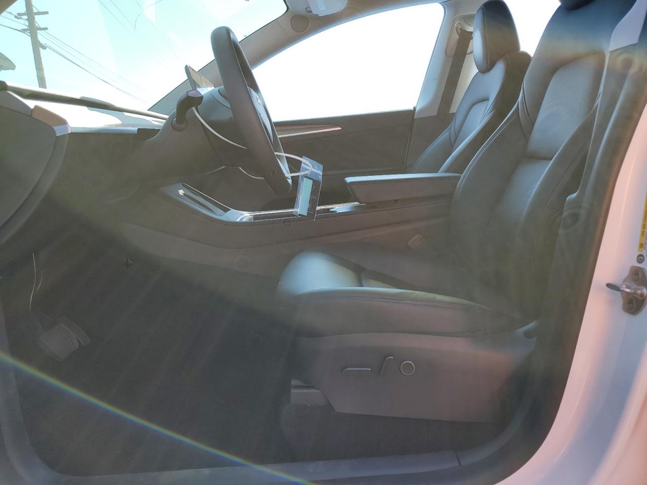 2023 Tesla Model Y VIN: 7SAYGDEE9PA065354 Lot: 82654175