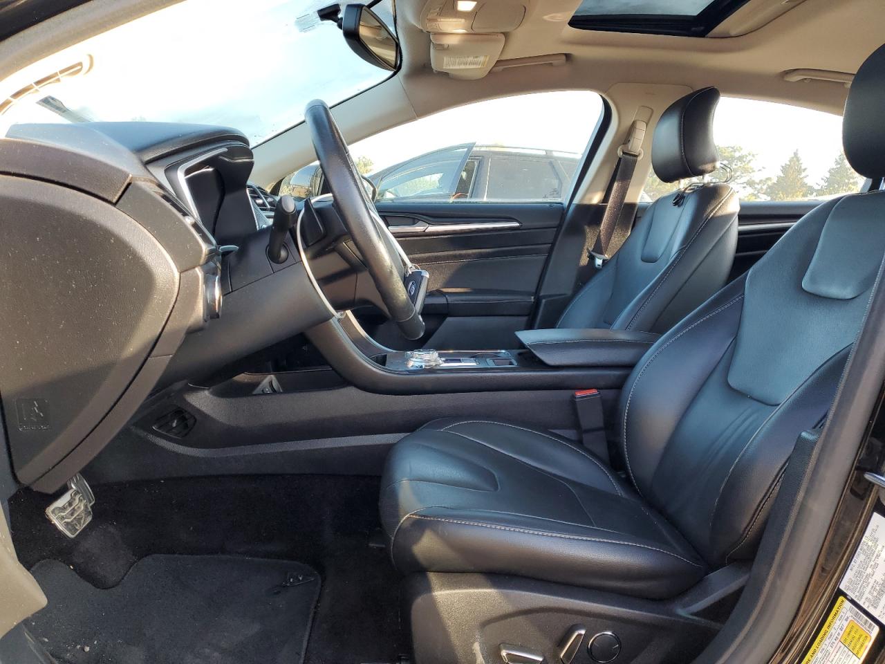 2017 Ford Fusion Titanium VIN: 3FA6P0K93HR266860 Lot: 90366035