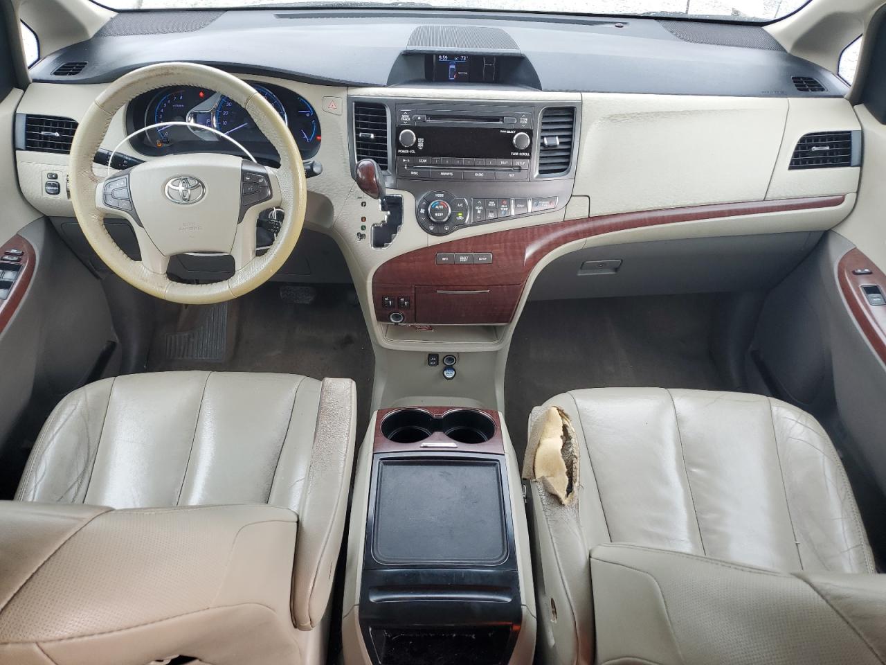 2013 Toyota Sienna Xle VIN: 5TDYK3DC2DS373059 Lot: 81192195