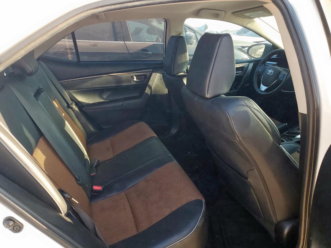 2015 Toyota Corolla L VIN: 5YFBURHE3FP297930 Lot: 84423855