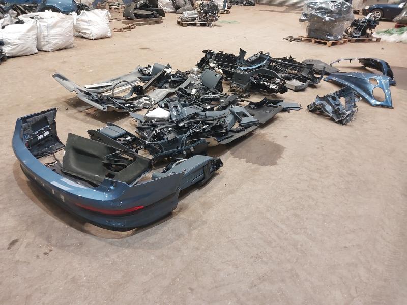 2022 BENTLEY BENTAYGA V